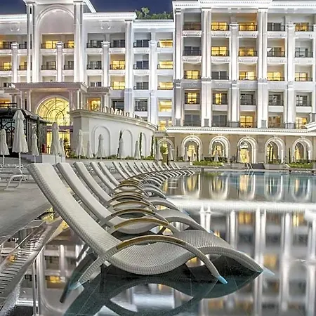 Merit Royal Diamond & Отель Кирения