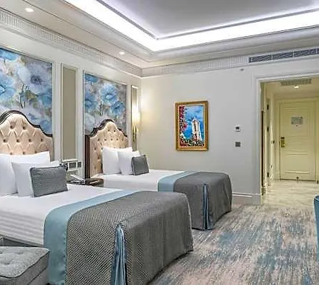 Отель Merit Royal Diamond &